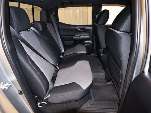 Used 2023 Toyota Tacoma TRD Off-Road w/ Advanced Technology Package image 18