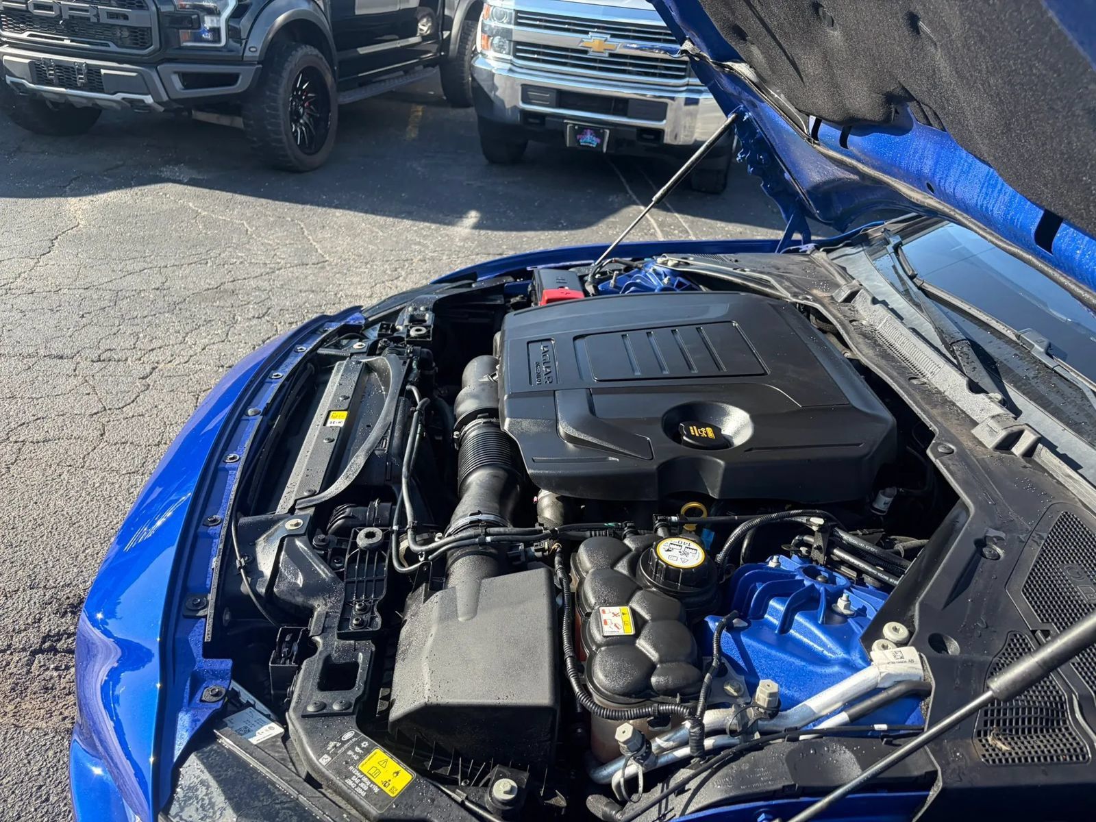 Used 2019 Jaguar XE R-Sport RWD image 10