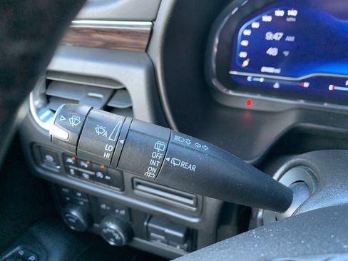 Used 2023 Chevrolet Tahoe LT w/ LT Signature Package image 35