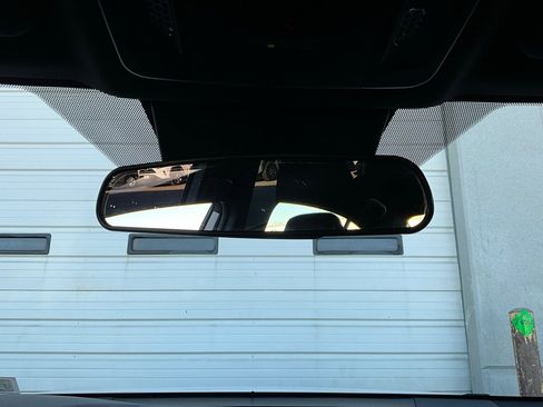 Used 2025 Toyota Camry SE image 18