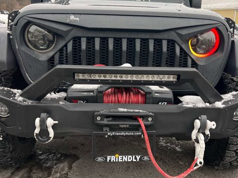 Used 2019 Jeep Wrangler Unlimited Sport S image 10