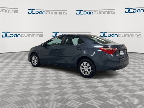 Used 2017 Toyota Corolla L image 6