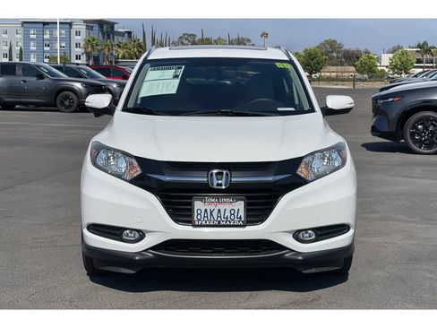 Used 2018 Honda HR-V EX-L image 10