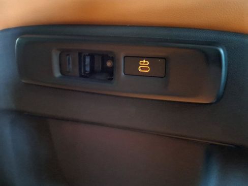 Used 2019 BMW X5 xDrive40i w/ Premium Package 2 AWD/4WD image 12