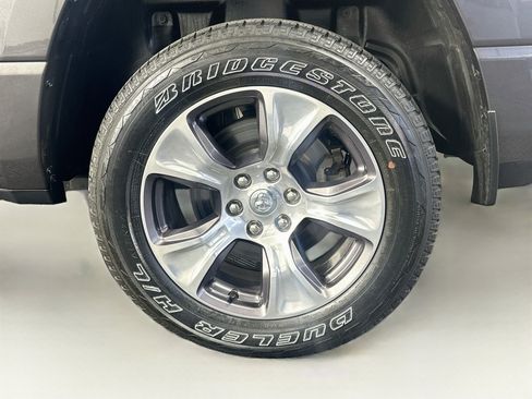 Used 2023 RAM 1500 Laramie AWD/4WD image 11