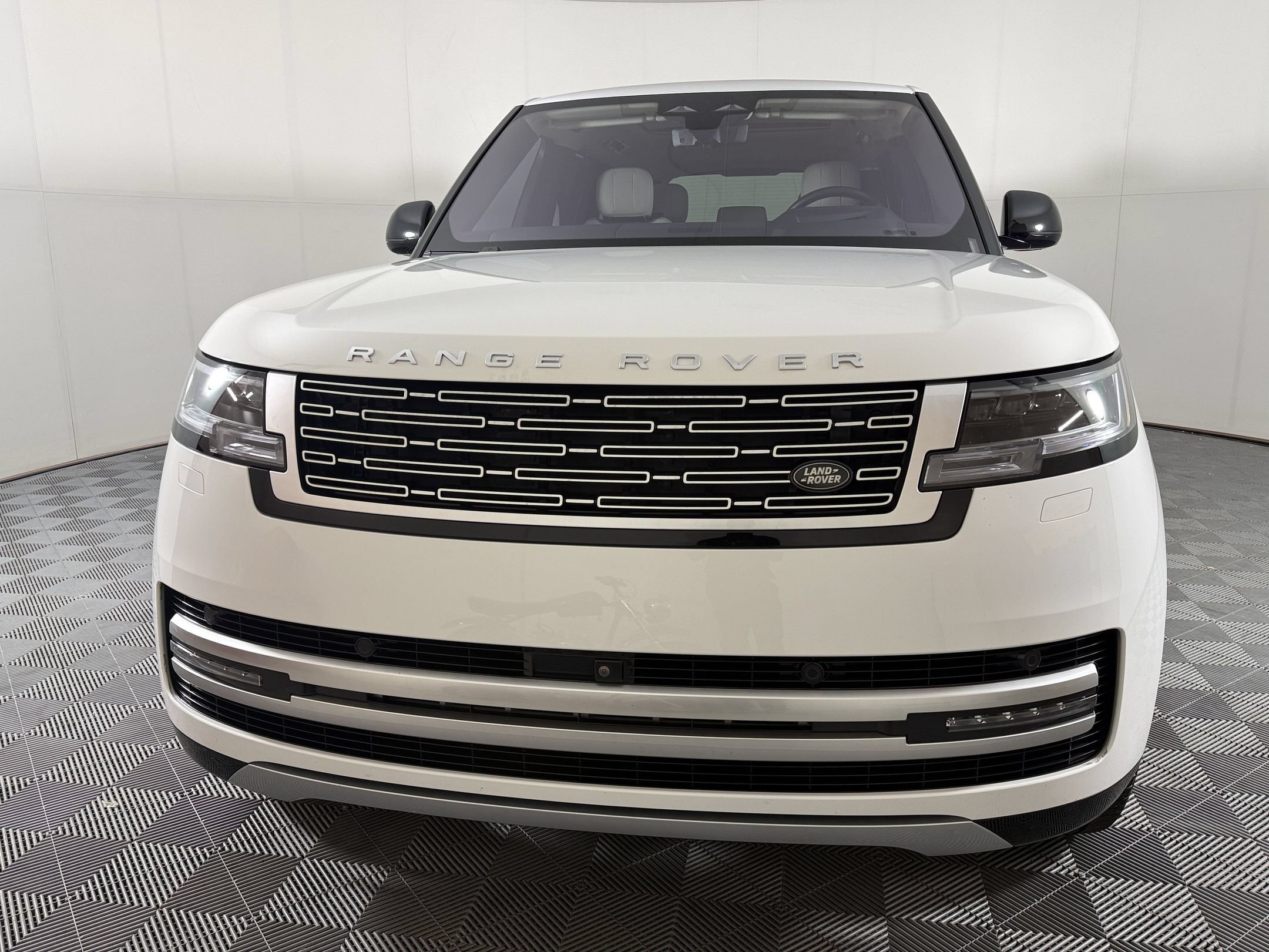 Certified 2023 Land Rover Range Rover Autobiography AWD/4WD image 6