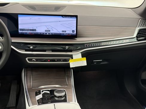 New 2026 BMW X5 xDrive40i w/ Climate Comfort Package image 29