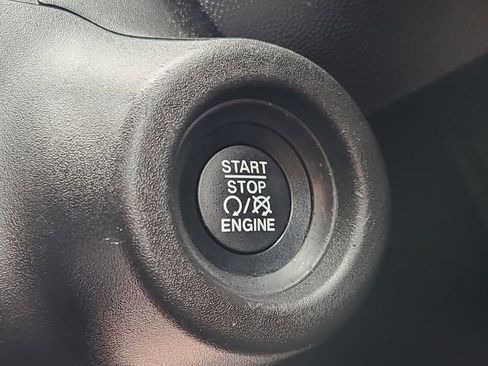 Used 2025 RAM ProMaster 3500 w/ Convenience Group image 23