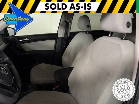 Used 2018 Volkswagen Tiguan S FWD image 17