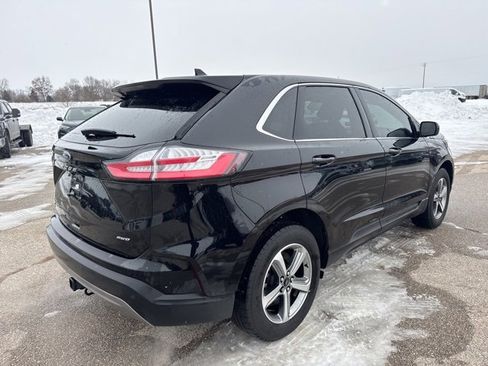 Used 2024 Ford Edge SEL w/ Convenience Package image 3