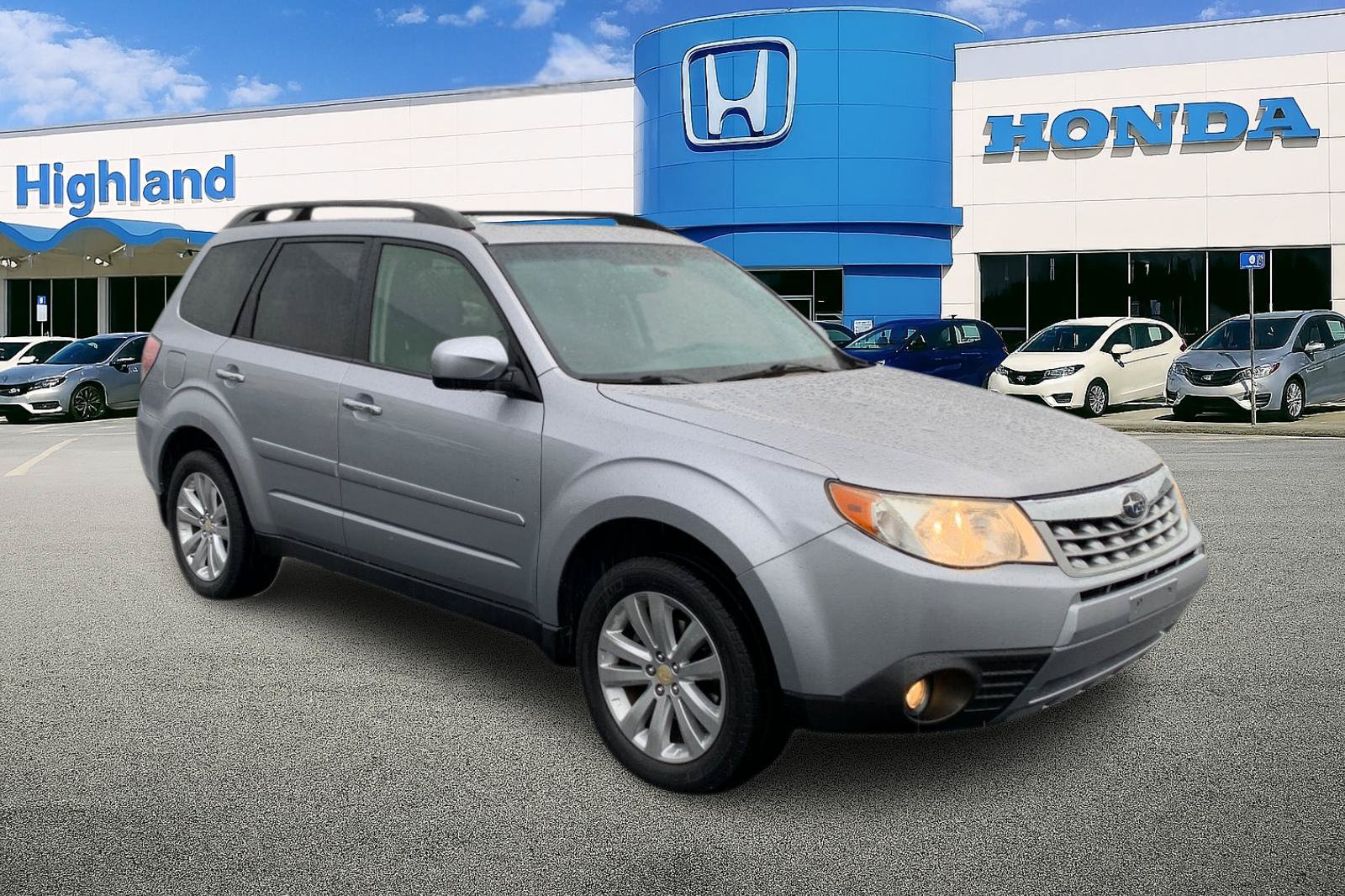 Used 2012 Subaru Forester 2.5X Limited AWD/4WD image 7