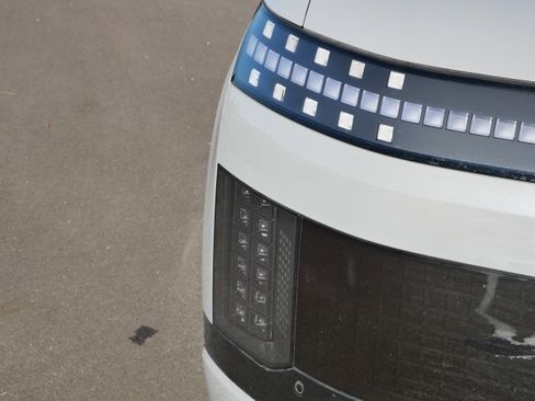 Certified 2026 Hyundai Ioniq 9 Limited image 16