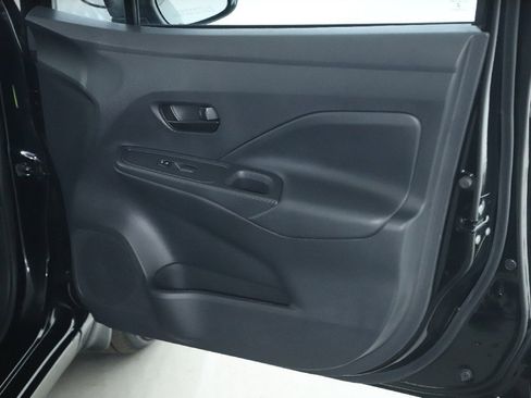 Certified 2025 Nissan Versa S w/ Trunk Package image 31