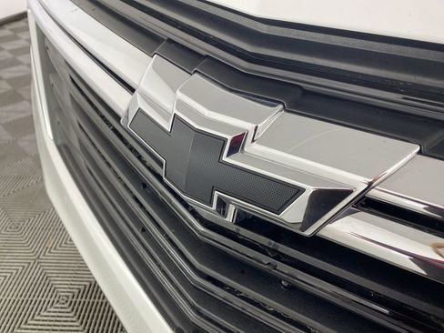 Used 2023 Chevrolet Equinox LT image 32