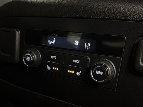 Used 2017 Chevrolet Tahoe LT image 32