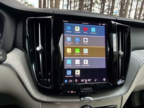 Used 2023 Volvo XC60 B6 Ultimate w/ Protection Package Premier image 32