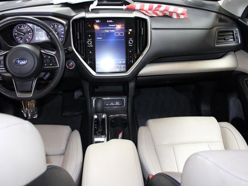 Used 2023 Subaru Ascent Limited w/ Technology Package AWD/4WD image 2