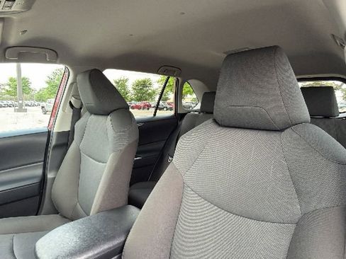 Certified 2025 Toyota RAV4 XLE FWD image 21