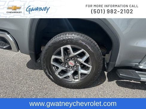 Used 2024 GMC Sierra 1500 SLT w/ SLT Premium Plus Package image 11