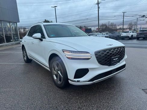 Used 2026 Genesis GV70 2.5T Select image 17