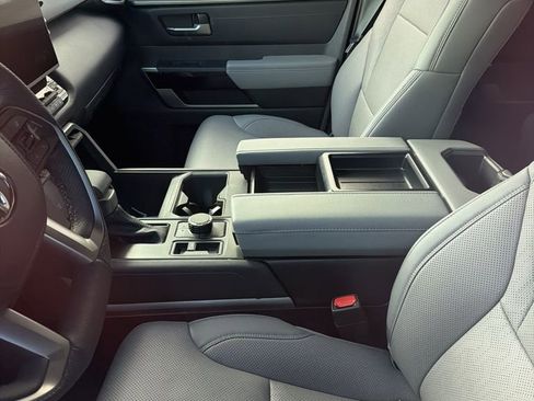 Used 2025 Toyota Tundra Limited image 12