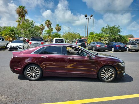 Used 2018 Lincoln MKZ Premiere FWD image 4