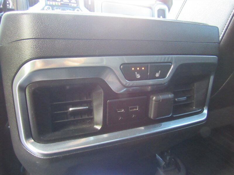 Used 2019 Chevrolet Silverado 1500 LTZ w/ LTZ Premium Package AWD/4WD image 21