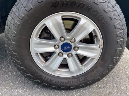 Used 2018 Ford F150 XL w/ Equipment Group 101A Mid AWD/4WD image 24