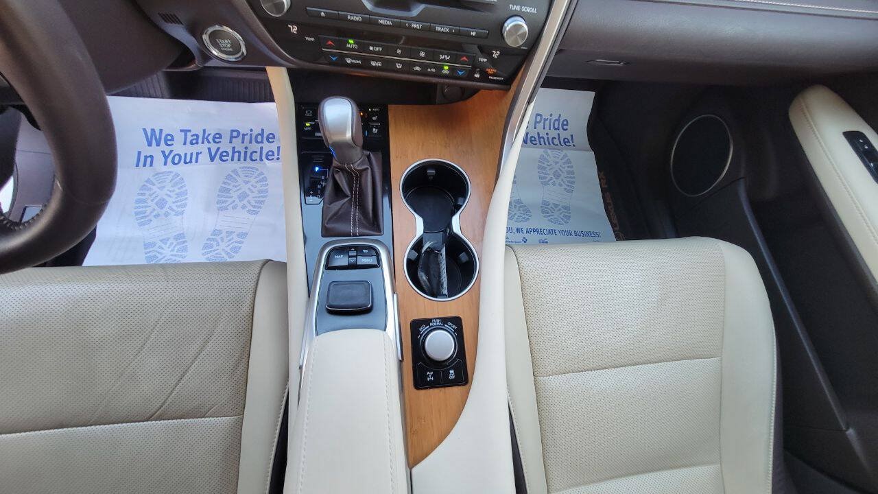 Used 2016 Lexus RX 350 AWD w/ Premium Package image 16