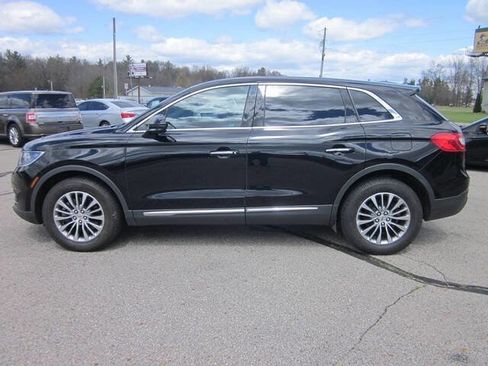 Used 2018 Lincoln MKX Select w/ Select Plus Package AWD/4WD image 2