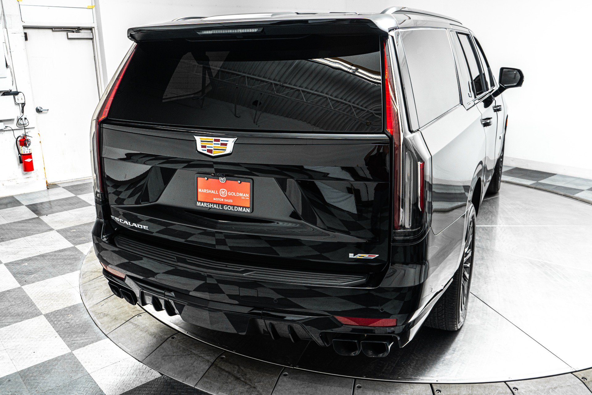 Used 2023 Cadillac Escalade ESV V AWD/4WD image 44
