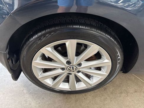 Used 2013 Volkswagen Golf TDI FWD image 20