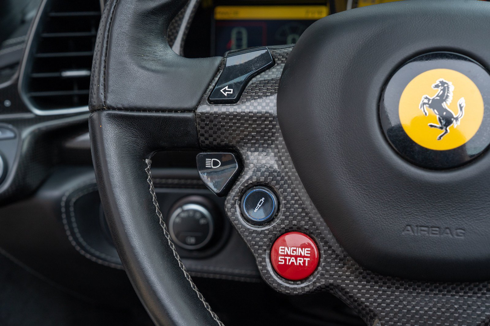 Used 2012 Ferrari 458 Spider RWD image 35