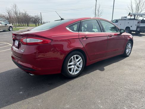 Used 2015 Ford Fusion SE image 6