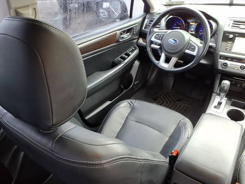 Used 2016 Subaru Legacy 2.5i Limited image 13