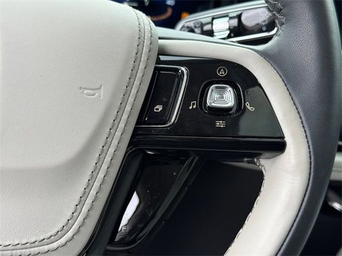 Used 2025 Lincoln Aviator 2WD w/ Equipment Group 101A image 26