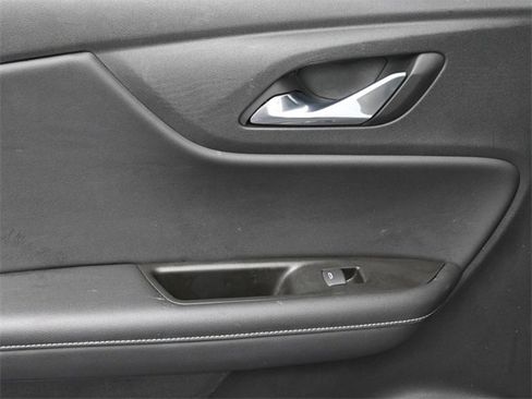 Used 2023 Chevrolet Blazer LT image 27