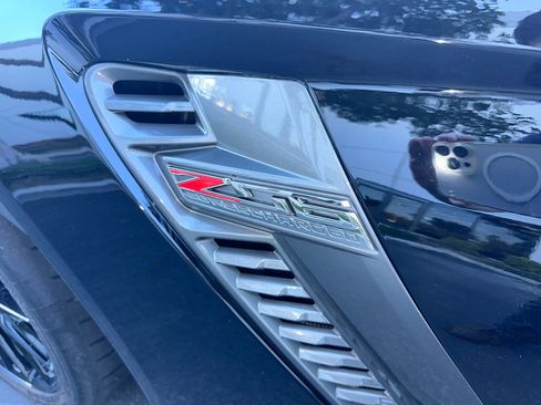 Used 2015 Chevrolet Corvette Z06 w/ 3LZ Preferred Equipment Group image 25