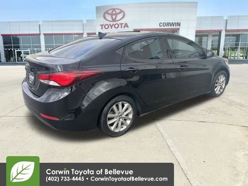 Used 2014 Hyundai Elantra SE w/ Option Group 02 image 5