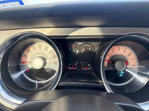 Used 2012 Ford Mustang Premium image 12