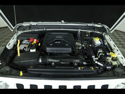 Used 2022 Jeep Wrangler Sport S image 16