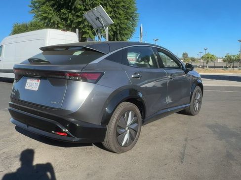 Used 2023 Nissan Ariya FWD image 6