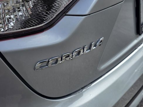Used 2022 Toyota Corolla LE FWD image 8
