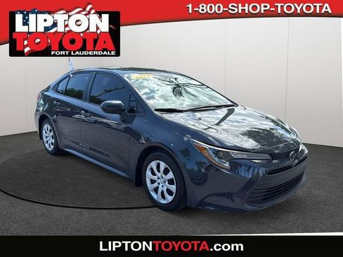 Certified 2024 Toyota Corolla LE image 1