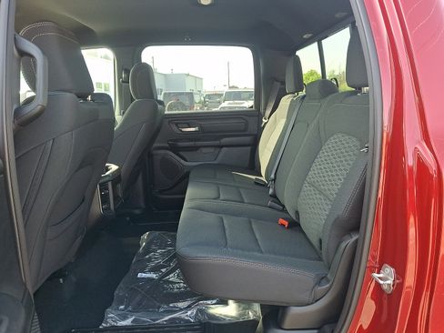New 2026 RAM 1500 Express AWD/4WD image 8