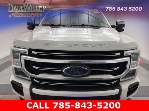 Used 2020 Ford F250 Platinum w/ FX4 Off-Road Package image 2