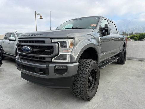 Used 2022 Ford F250 Lariat w/ Lariat Ultimate Package AWD/4WD image 3