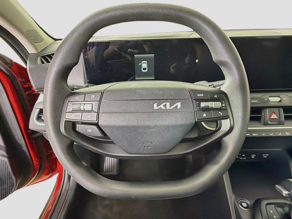 Used 2025 Kia K4 FWD image 15