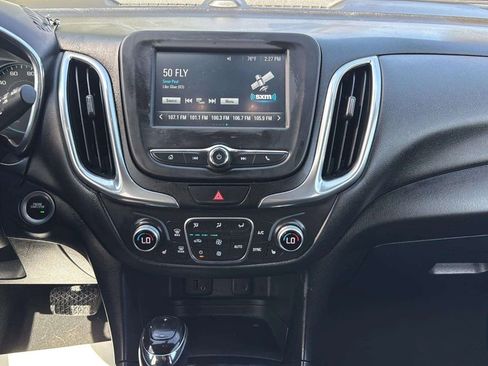 Used 2018 Chevrolet Equinox LT AWD/4WD image 11