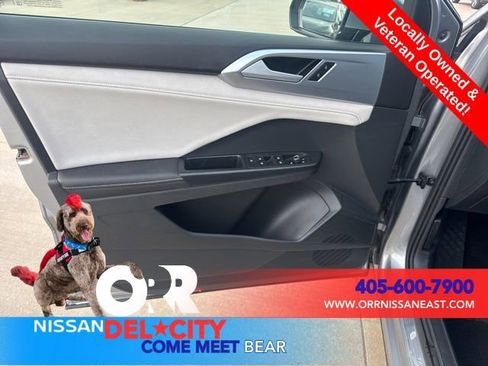 Used 2025 Volkswagen Taos SE image 15